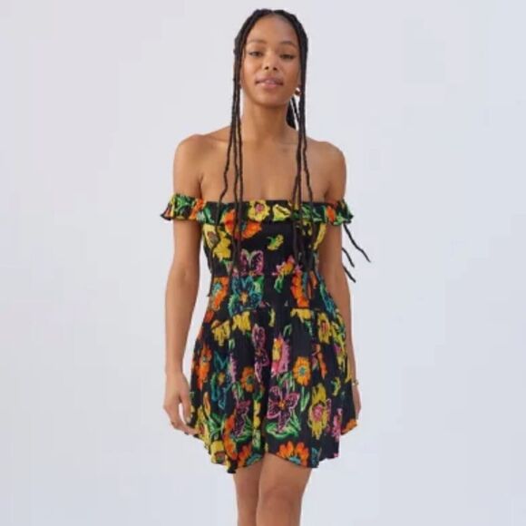 Urban Outfitters Aubrey Floral Off-Shoulder Mini Dress Size S - Picture 1 of 9